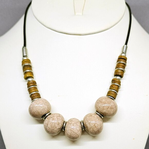Necklace, Tan Crackle Ceramic Beads, Spacers, Leather Cord, Vintage (80s) - 16" - Picture 1 of 8